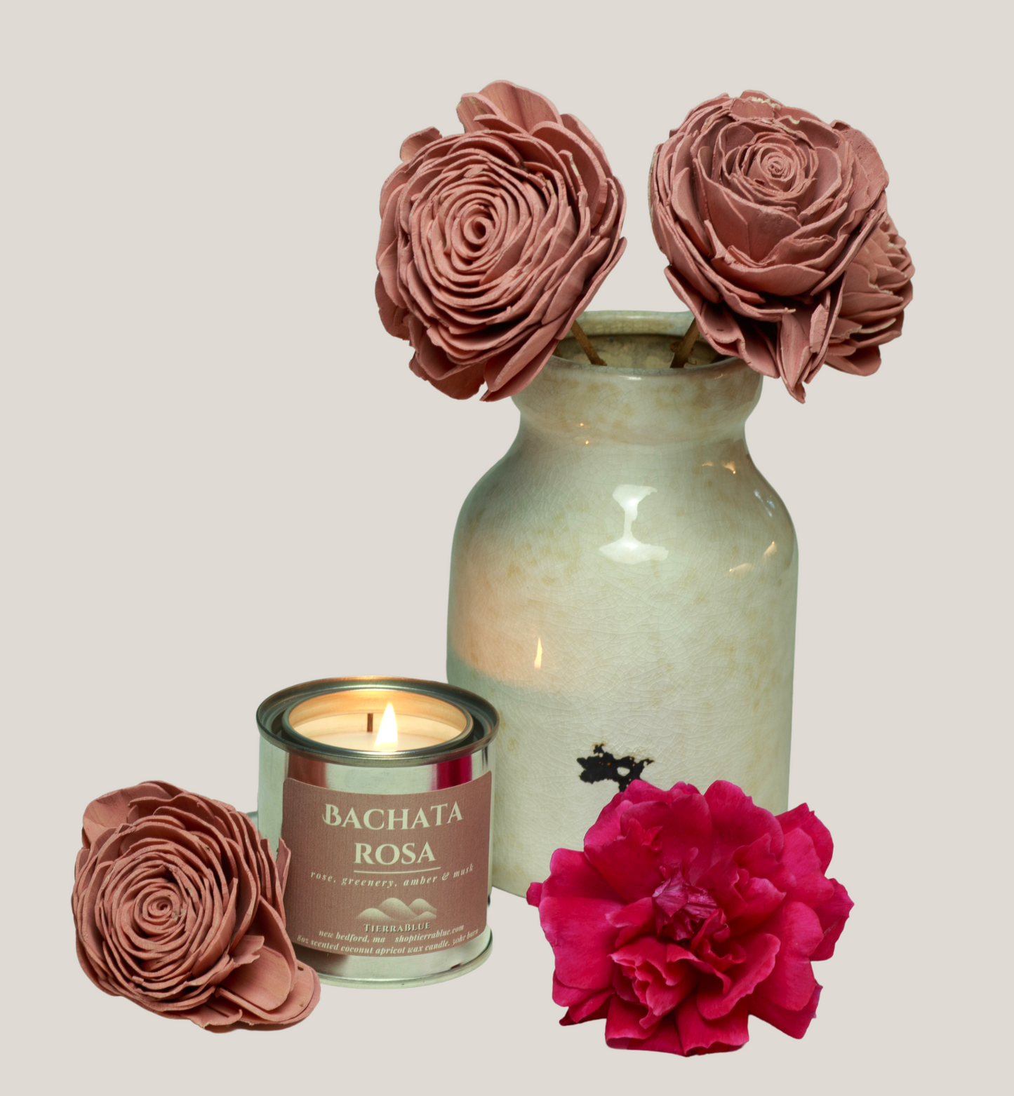 BACHATA ROSA 7oz | Rose - Greenery - Amber - Musk